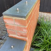 Van plasticafval tot muurafdekker